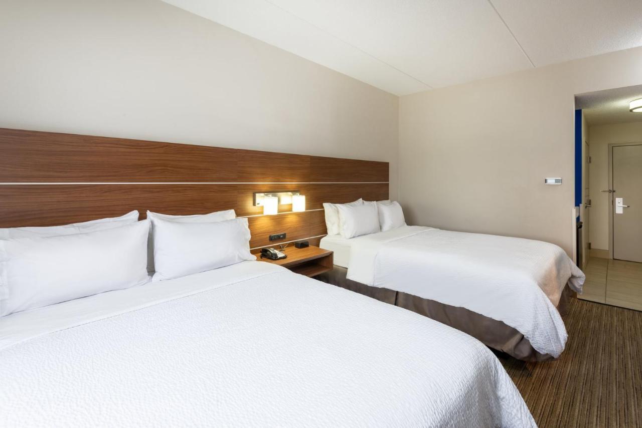 Holiday Inn Express Vermilion By Ihg Exterior foto