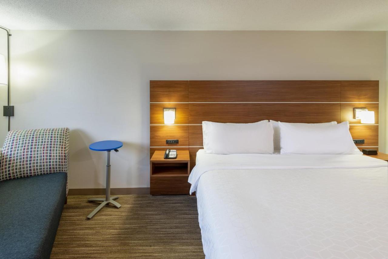 Holiday Inn Express Vermilion By Ihg Exterior foto